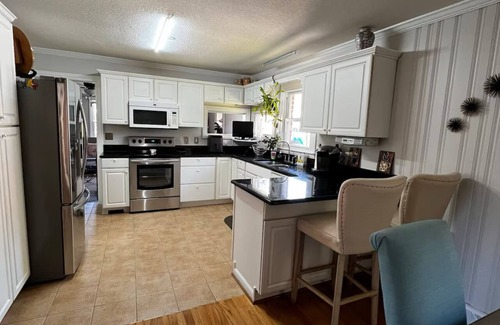 Wade Hampton House | Lovely 3-bedroom Home In Greenville!