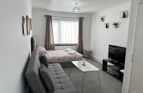 Peterlee House | Lovely 3 bedroom house close to City Centre