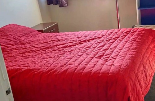 Frankton Apartment | Lovely 4 bedrooms unit with Free parking and Wi-Fi
