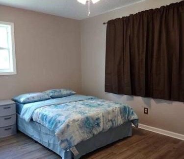 New Llano House | Lovely 4 BR Home Near Fort Johnson-14 Minute Drive