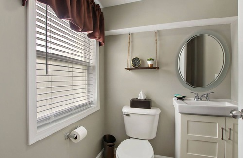 Antioch House | Lovely 4BR Lakeview House w/ Water Access
