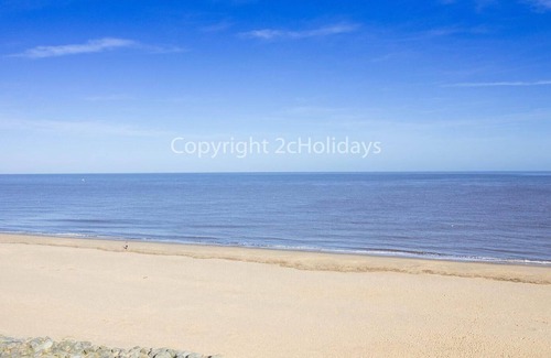 Scratby House | Lovely 8 berth caravan in Scratby, Norfolk ref 19015SD