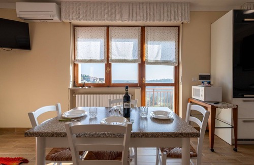 Castagnole Monferrato Apartment | Lovely apartment for 5 guests with WIFI, A/C, TV and terrace