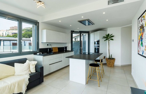 Santo Stefano al Mare Apartment | Lovely apartment for 4 people with A/C, pool, WIFI, TV and terrace