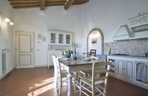 Bollano Villa | Lovely apartment in villa for 6 people with WIFI, pool, TV, terrace, pets allowed and panoramic .