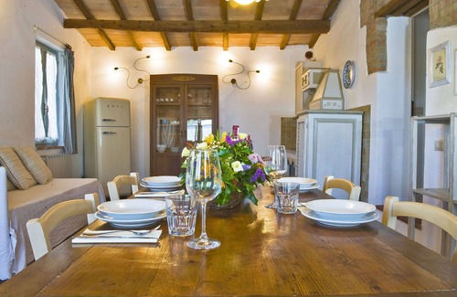 Bollano Villa | Lovely apartment in villa for 6 people with WIFI, pool, TV, terrace, pets allowed and panoramic .