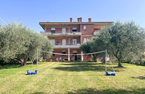 Tuoro sul Trasimeno Apartment | Lovely apartment in Tuoro sul Trasimeno with WiFi