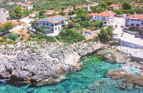 Lefktron Apartment | Lovely apartment in Aghios Dimitris/M.