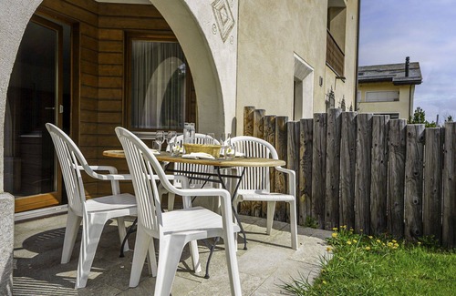 Sils-Maria Apartment | Lovely apartment for 4 people with WIFI, TV, patio and pets allowed