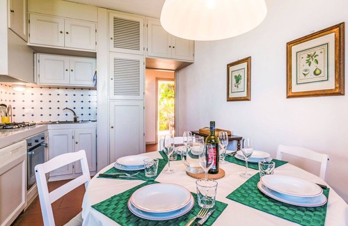 Rosignano Marittimo Apartment | Lovely apartment for 7 people with WIFI, pool, TV and patio