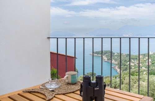 Stazzema Apartment | Lovely apartment for 4 guests with A/C, WIFI, TV and terrace