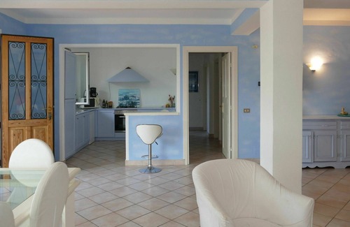 Monade Santa Lucia Villa | Lovely apartment in villa with WIFI, A/C, pool, TV, patio, pets allowed and panoramic view