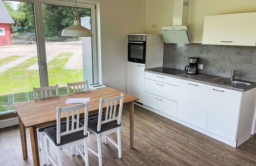 Hechthausen Apartment | Lovely apartment for 4 guests with WIFI, pool, TV, terrace and pets allowed