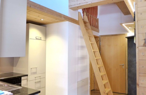 Kandersteg Apartment | Lovely apartment for 3 guests with WIFI, balcony and panoramic view