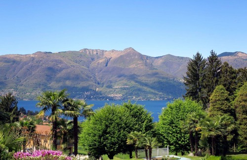 Germignaga Apartment | Lovely apartment for 4 people with A/C, pool, WIFI, TV and terrace