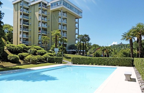 Germignaga Apartment | Lovely apartment for 4 people with A/C, pool, WIFI, TV and terrace