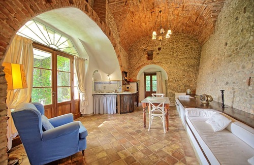 Montespertoli Other | Lovely apartment for 2 people with pool, A/C, WIFI and panoramic view