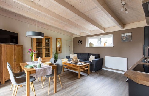 Osten Apartment | Lovely apartment for 2 guests with WIFI, TV and terrace