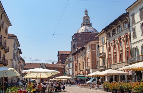 Pavia Apartment | Lovely apartment for 2 people with A/C, WIFI, TV and panoramic view