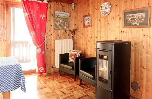 Paquier Apartment | Lovely apartment for 4 guests with WIFI, TV, balcony and pets allowed