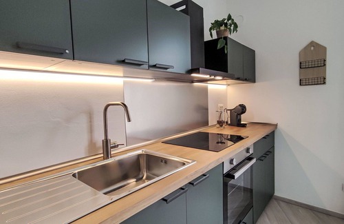 Ravina Apartment | Lovely apartment for 4 people with WIFI, TV, patio and pets allowed