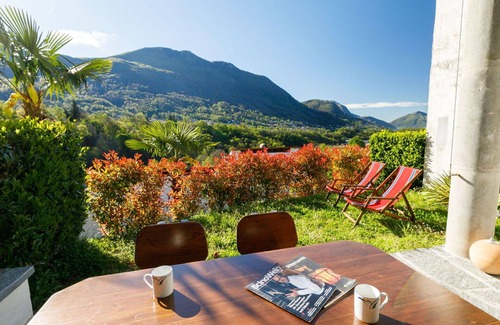 Sonvico Apartment | Lovely apartment for 5 guests with pool, WIFI, TV, patio, pets allowed and panoramic view