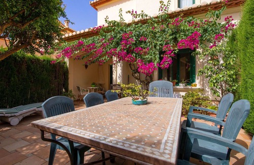 Aduanas Apartment | Lovely apartment for 6 people with pool, A/C, TV and balcony