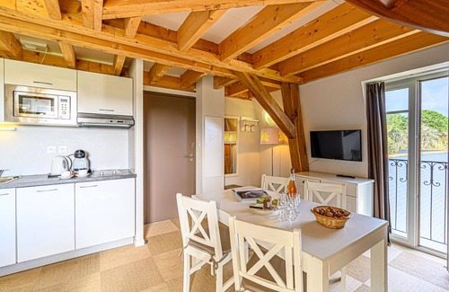 Baden Apartment | Lovely apartment for 6 guests with WIFI, pool, TV and panoramic view