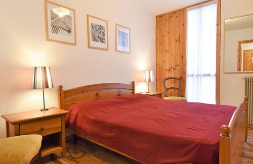 Alba Apartment | Lovely apartment for 6 guests with TV, balcony, pets allowed and parking