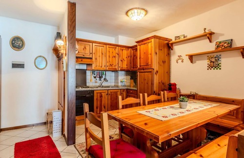 Ragoli Apartment | Lovely apartment for 6 people with WIFI, TV and balcony