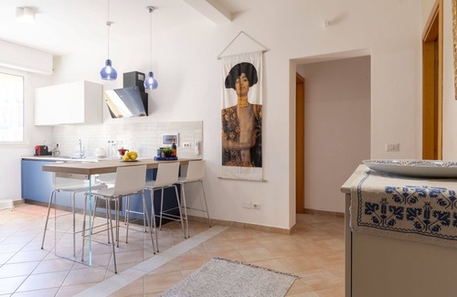 Isolotto Apartment | Lovely apartment for 7 guests with A/C, WIFI, TV, balcony and panoramic view