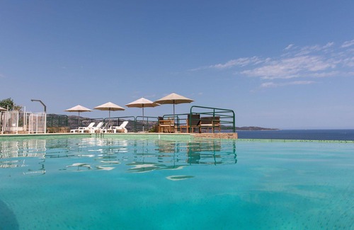 Figarella Apartment | Lovely apartment for 4 people with A/C, WIFI, pool, TV and terrace
