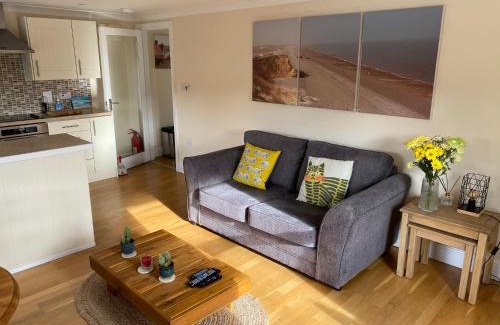 Weybourne Apartment | Lovely apartment in beautiful coastal village