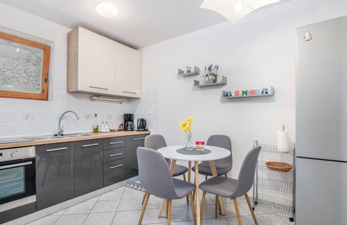 Stara Baska Apartment | Lovely apartment in Stara Baska