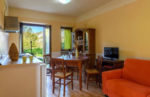 Apecchio Apartment | Lovely apartment in Apecchio PU