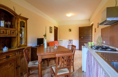 Apecchio Apartment | Lovely apartment in Apecchio PU