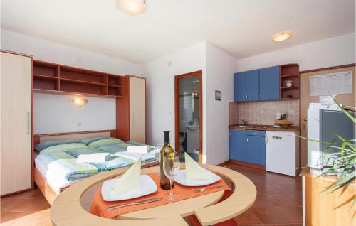 Kornic Apartment | Lovely Apartment In Kornic With Wifi