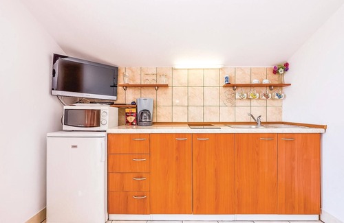 Brzac Apartment | Lovely apartment in Krk with WiFi