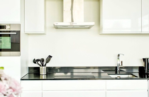 Enkhuizen House | Lovely apartment in villa for 4 people with WIFI, TV, terrace and parking