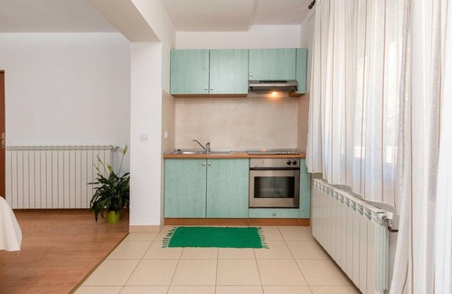 Valdebek Apartment | Lovely apartment in Pula with WiFi