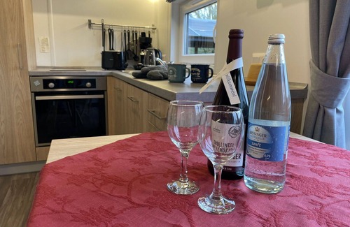 Wemding House | Lovely apartment in villa for 4 guests with A/C, WIFI, TV, terrace and pets allowed