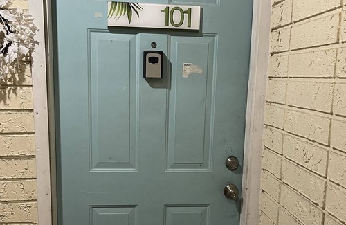 Town N County Park Apartment | Lovely apt