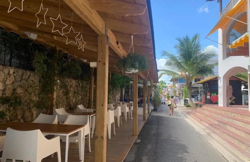 Dominicus Apartment | Lovely apt with pool + walking distance beach