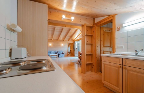 Sankt Martin bei Lofer Villa | Lovely apartment in villa for 3 people with TV and balcony