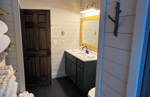 Speculator Cabin | Lovely cabin with WiFi in charming Speculator