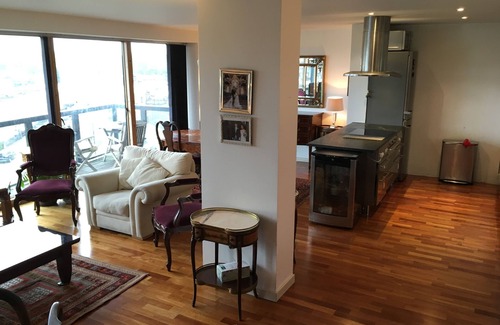 Shoreditch Apartment | Lovely Central London two bedroom Apartment (24 hrs concierge)