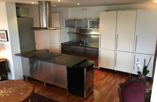 Shoreditch Apartment | Lovely Central London two bedroom Apartment (24 hrs concierge)