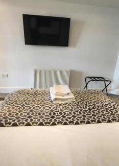 Hillsborough Apartment | Lovely Commodious, Private Charming Studio, En Suite
