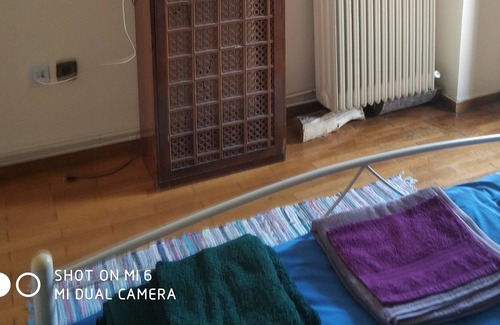 Nea Smirni House | Lovely double bed room with A/C