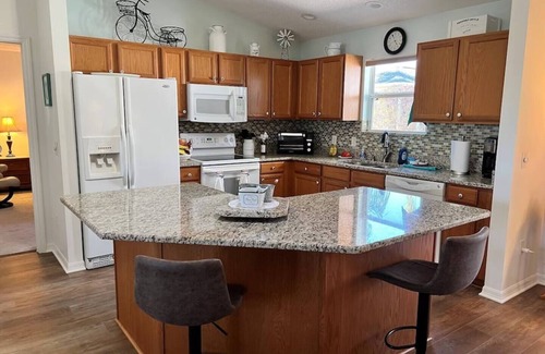 Duval House | Lovely English Ivy